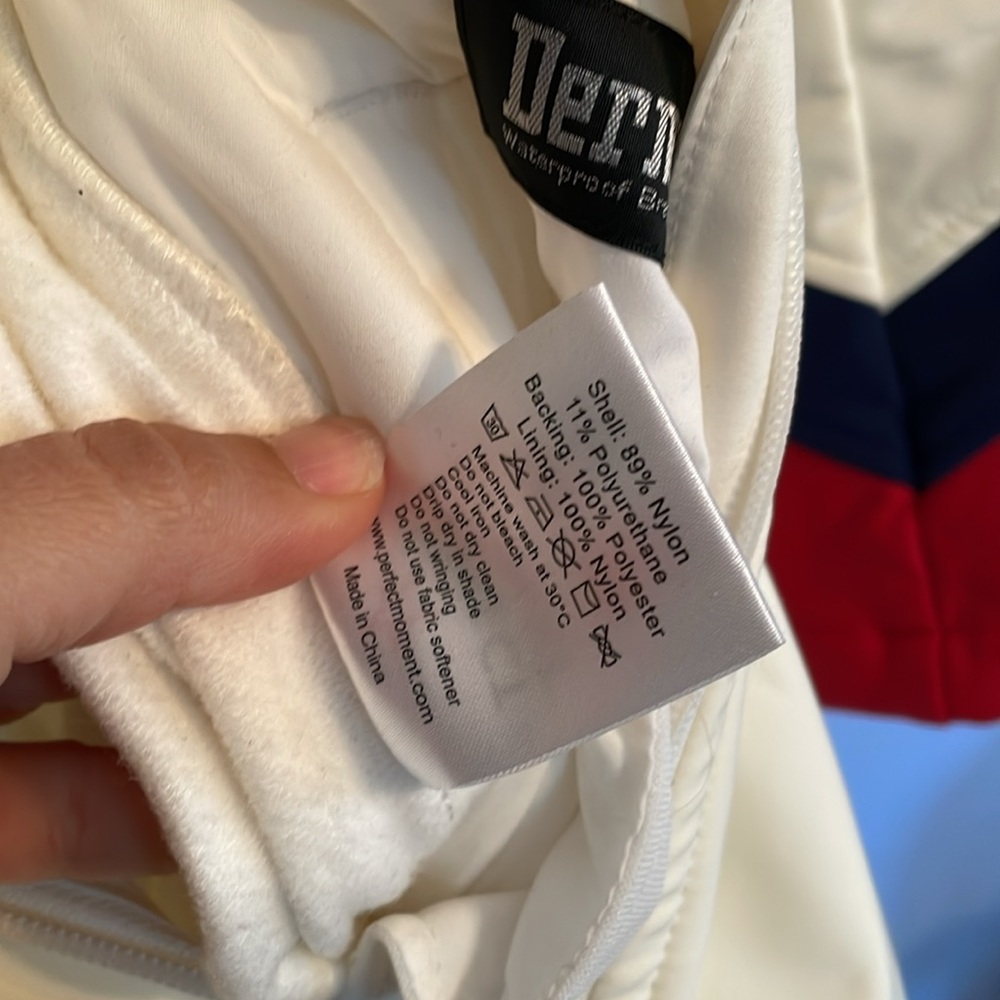 💫Perfect Moment Allos One Piece Ski Suit Snow White/Navy/Red—Medium 💫Like New - Picture 15 of 16